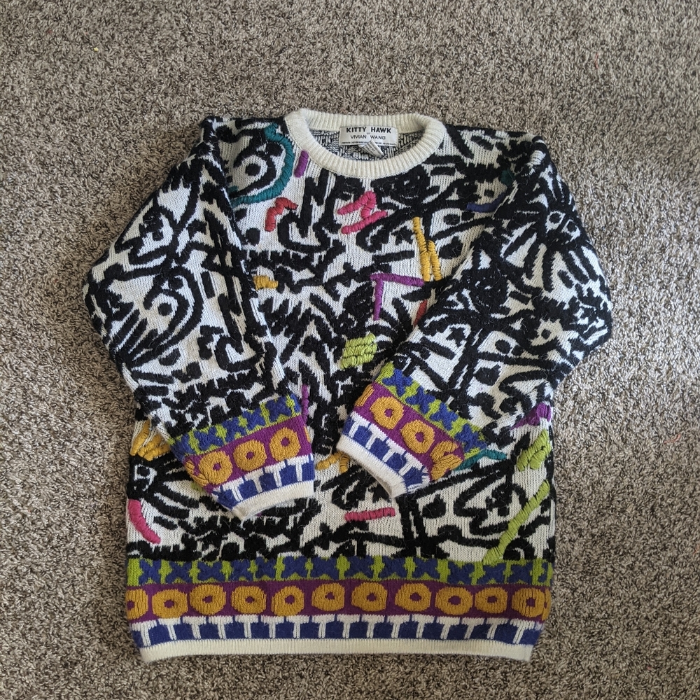 Graphic Vintage Sweater - Picture 2 of 8